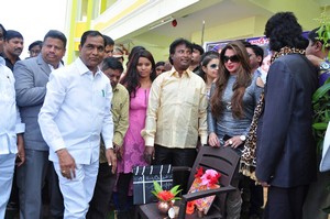 Bangla Lo Alajadi Movie Opening